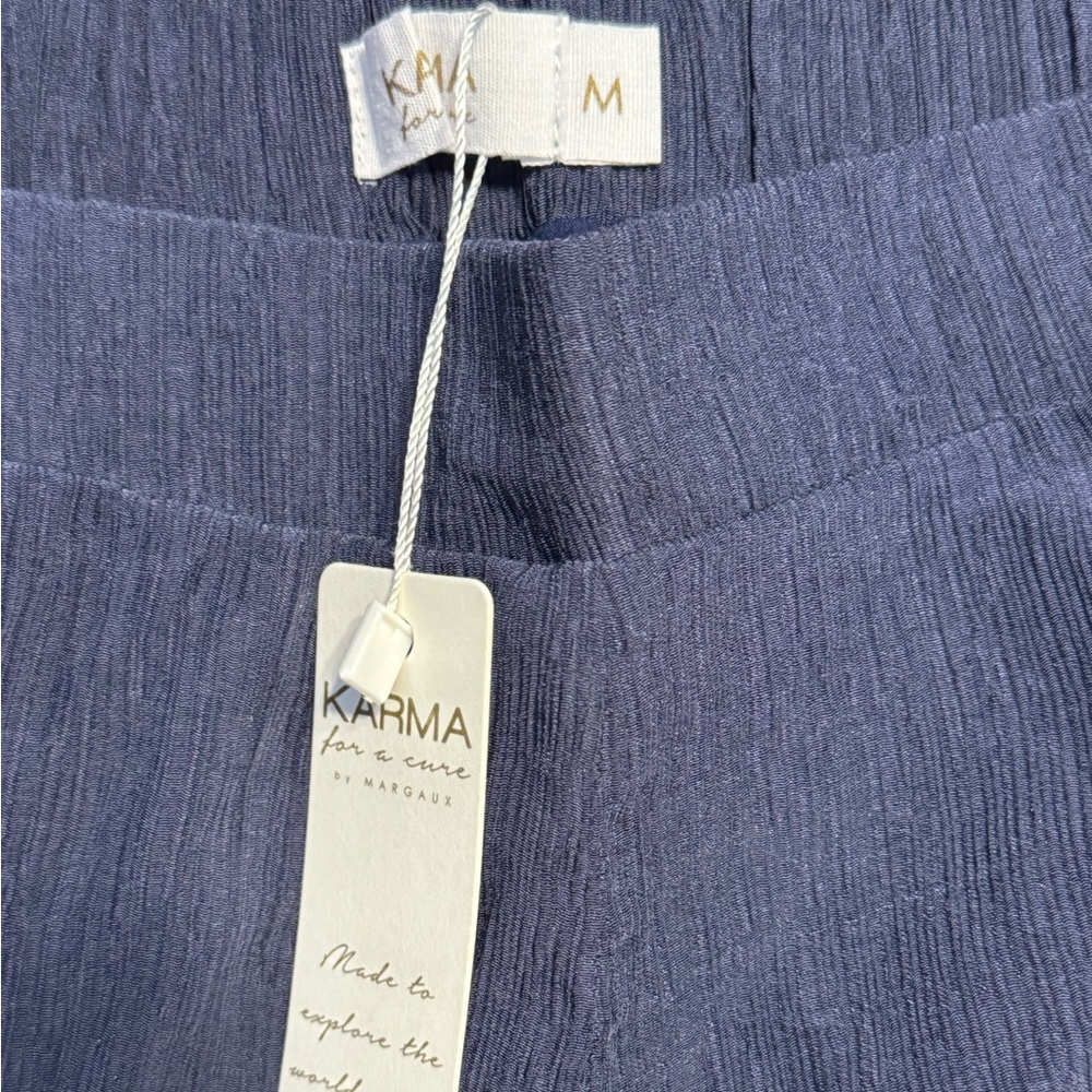 Karma for a cute travel trouser new with tags medium